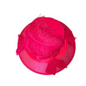 NWT Elite Champagne, red woven straw‎ and satin ribbon hat w/feathers #21 (3058)
